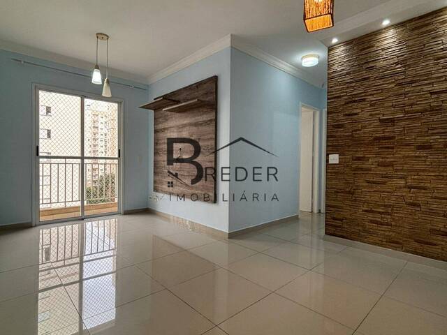 Venda em Jardim Tupanci - Barueri